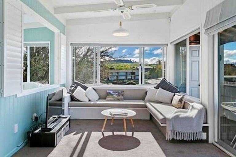 Photo of property in 22 Alberta Street, Acacia Bay, Taupo, 3330