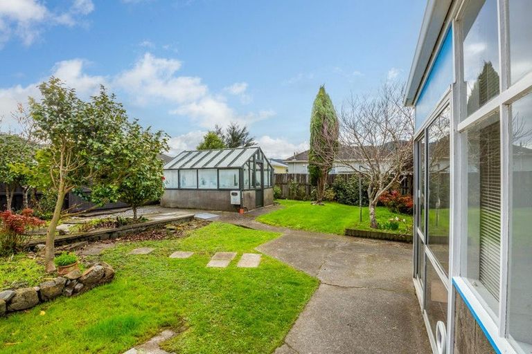 Photo of property in 4 Dover Road, Wainuiomata, Lower Hutt, 5014