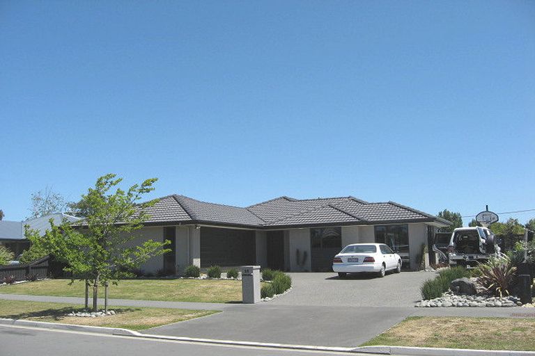 Photo of property in 29 Mataroa Place, Parklands, Christchurch, 8083