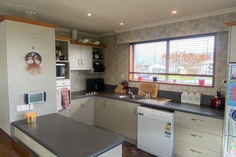 Photo of property in 24 Church Street, Winton, 9720