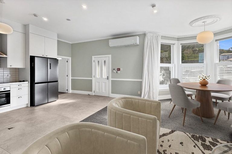 Photo of property in 1 Bidwill Street, Mount Cook, Wellington, 6021