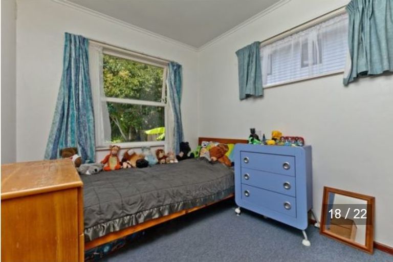 Photo of property in 23 Ellice Road, Totara Vale, Auckland, 0629