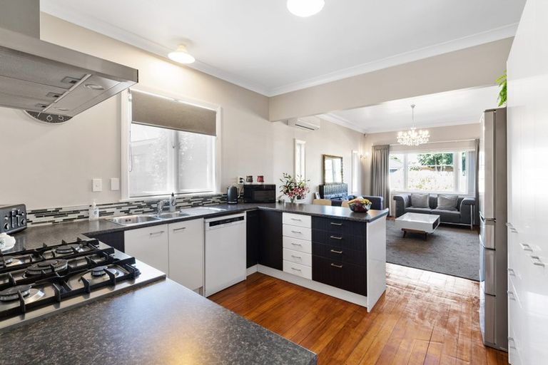 Photo of property in 2 Gibson Road, Tuakau, 2121