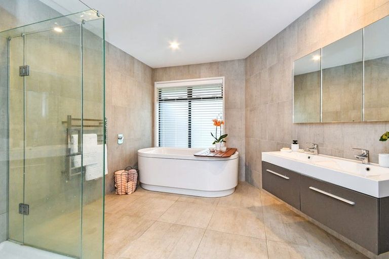 Photo of property in 48a Sinclair Road, Ararimu, Drury, 2579