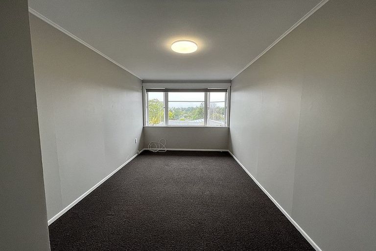 Photo of property in 36 Meilland Place, Glen Eden, Auckland, 0602