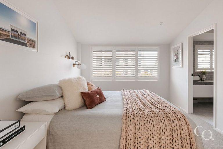 Photo of property in 13 Marine Parade, Mount Maunganui, 3116