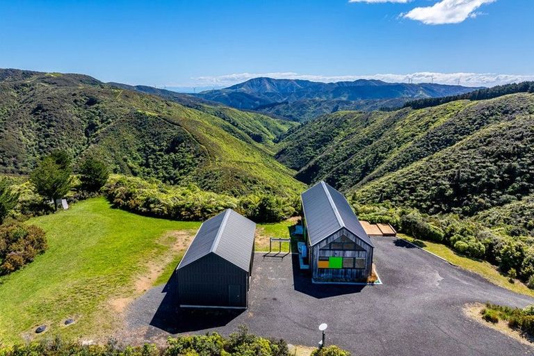 Photo of property in 80 Southernthread Road, Brooklyn, Wellington, 6021