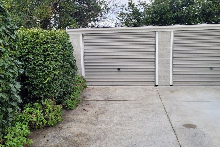 Photo of property in 14 Resolution Place, Bryndwr, Christchurch, 8053