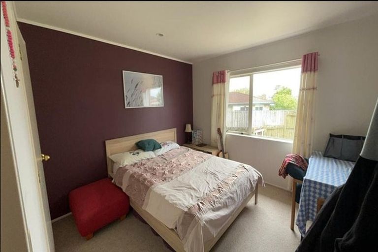 Photo of property in 1/25 Glenlea Place, Flat Bush, Auckland, 2019