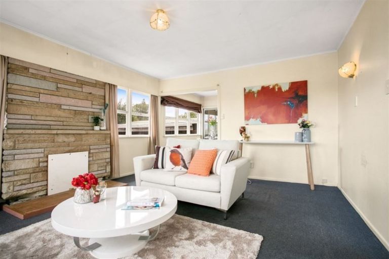 Photo of property in 11 Rowan Terrace, Te Atatu South, Auckland, 0610