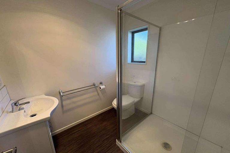 Photo of property in 4 Kekerenga Street, Strathmore Park, Wellington, 6022