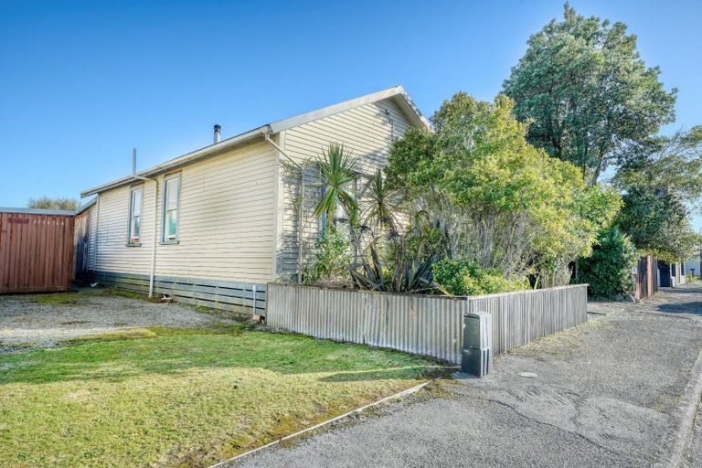 Photo of property in 15 Revell Street, Hokitika, 7810