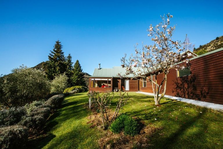 Photo of property in 599 Mount Barker Road, Wanaka, 9382