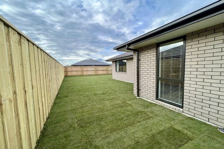 Photo of property in 189 Faringdon Boulevard, Rolleston, 7615