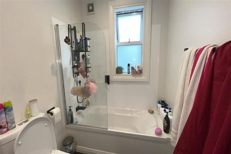 Photo of property in 181 Cambridge Street, Levin, 5510