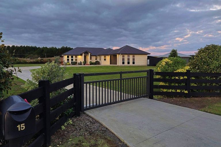 Photo of property in 15 Carex Grove, Foxton Beach, Foxton, 4815