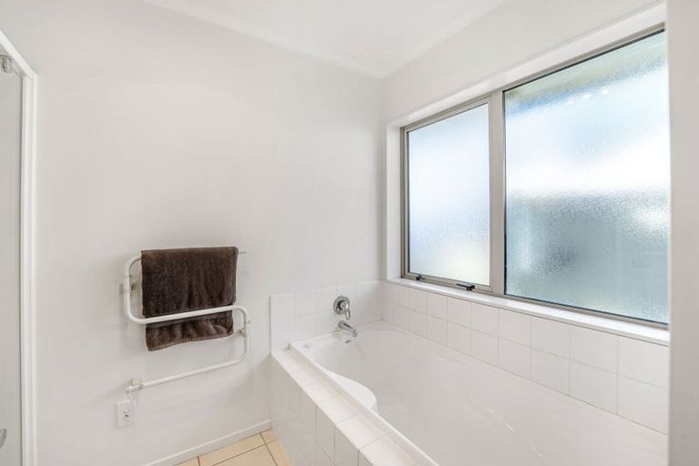 Photo of property in 12 Maurice Stanton Place, Shirley, Christchurch, 8052