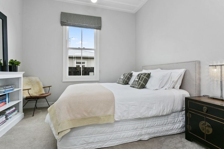 Photo of property in 56 Hall Street, Cambridge, 3434