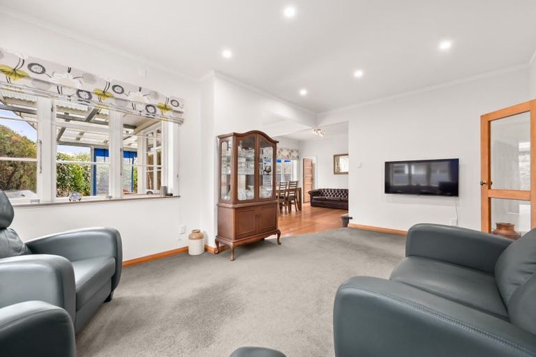 Photo of property in 5 Thornycroft Avenue, Epuni, Lower Hutt, 5011