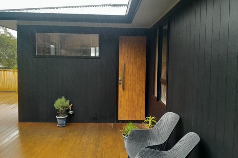 Photo of property in 18 Appleton Place, Karori, Wellington, 6012