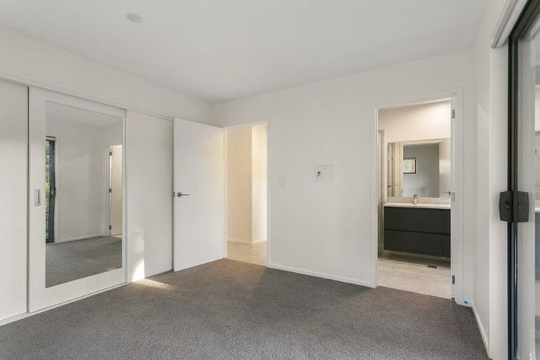 Photo of property in 5 Maraeariki Avenue, Orewa, 0931