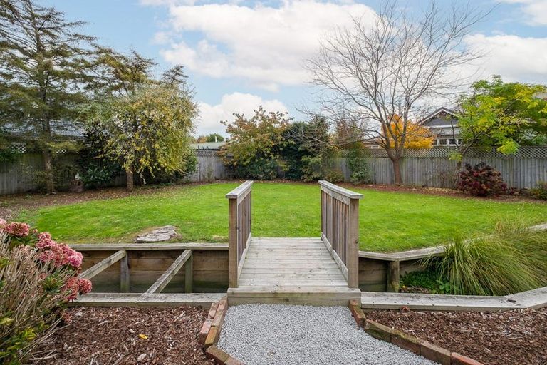 Photo of property in 2/77 Mays Road, St Albans, Christchurch, 8052