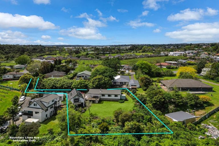 Photo of property in 260a Henderson Valley Road, Henderson, Auckland, 0612