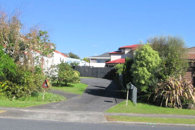 Photo of property in 18 Diorella Drive, Clover Park, Auckland, 2019