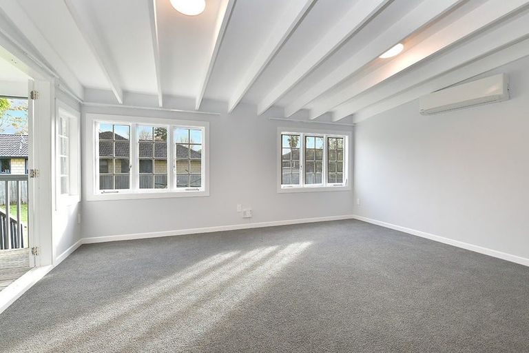 Photo of property in 1 Mary Keane Lane, Parakai, 0830