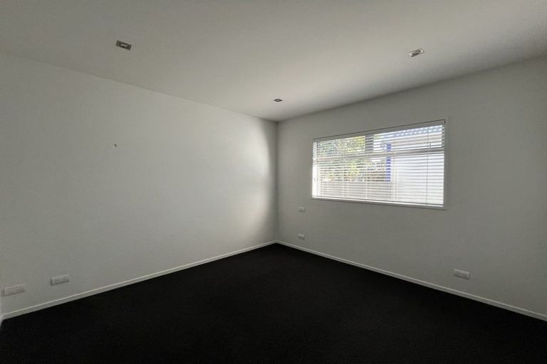 Photo of property in 292 Devon Street West, New Plymouth, 4310