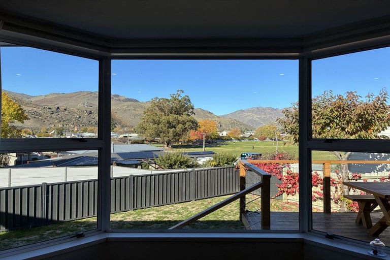 Photo of property in 43 Monaghan Street, Cromwell, 9310