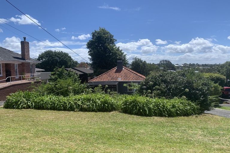 Photo of property in 163 Titirangi Road, New Lynn, Auckland, 0600