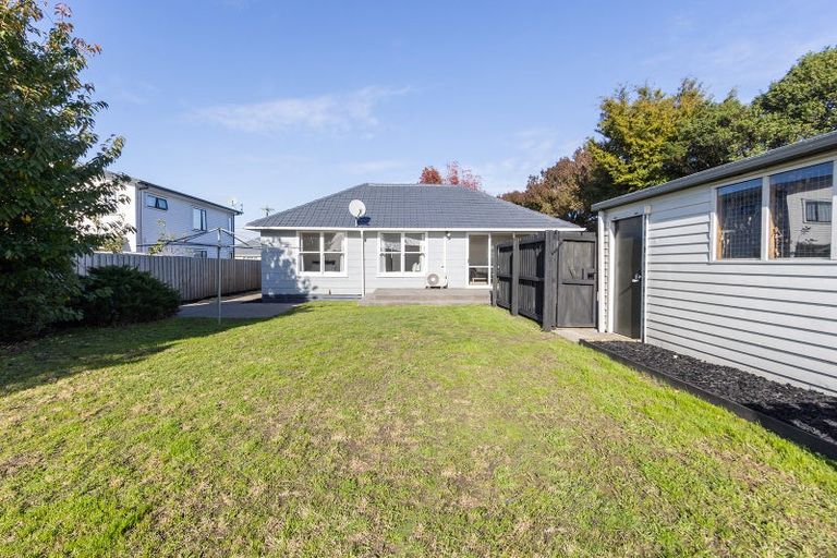 Photo of property in 31 Paddington Street, Northcote, Christchurch, 8052