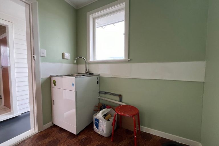 Photo of property in 69 Thackeray Street, Trentham, Upper Hutt, 5018