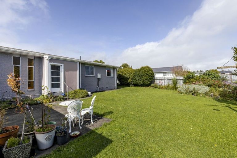 Photo of property in 20 Nikau Street, Inglewood, 4330