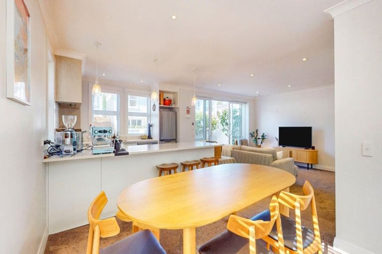Photo of property in 57 Arcus Way, Hataitai, Wellington, 6021