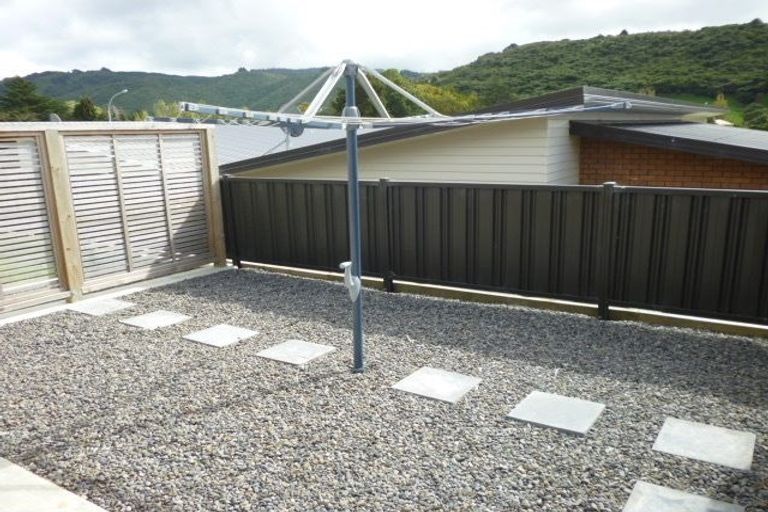 Photo of property in 23 Sunstone Crescent, Brown Owl, Upper Hutt, 5018