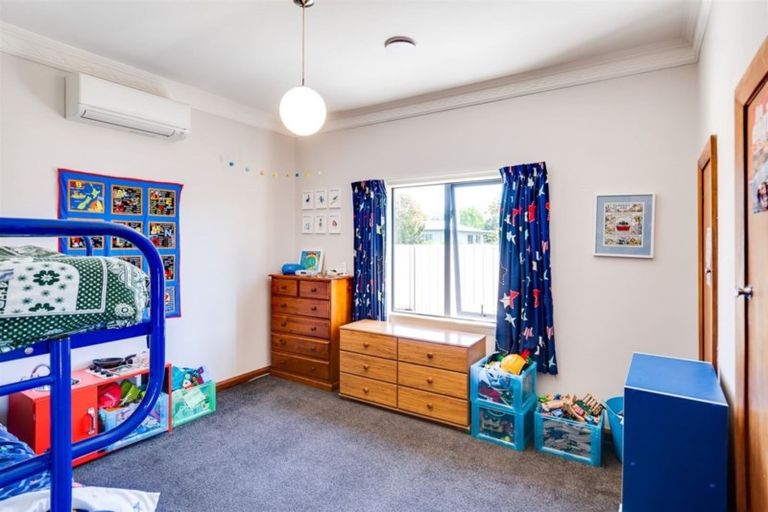 Photo of property in 7 Howard Road, Taradale, Napier, 4112