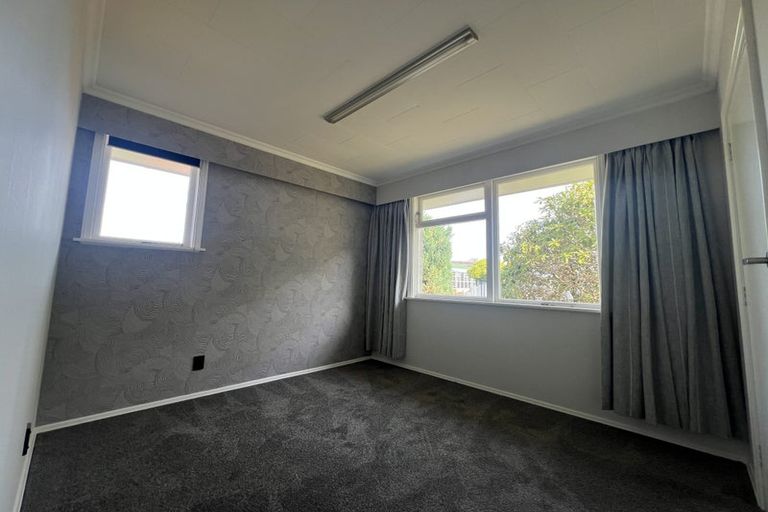 Photo of property in 10 Montana Road, Totara Park, Upper Hutt, 5018