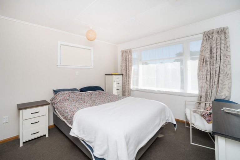 Photo of property in 32 Aberdeen Avenue, Takaro, Palmerston North, 4412