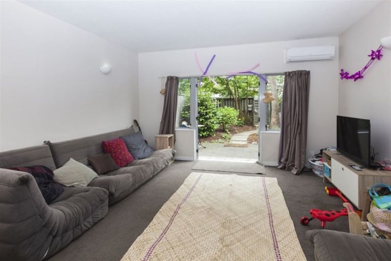 Photo of property in 2/4 Melrose Street, Christchurch Central, Christchurch, 8013