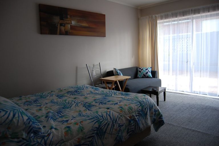 Photo of property in 8/416 Hibiscus Coast Highway, Orewa, 0931