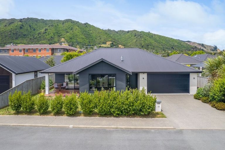 Photo of property in 12 Teiaroa Street, Waikanae, 5036