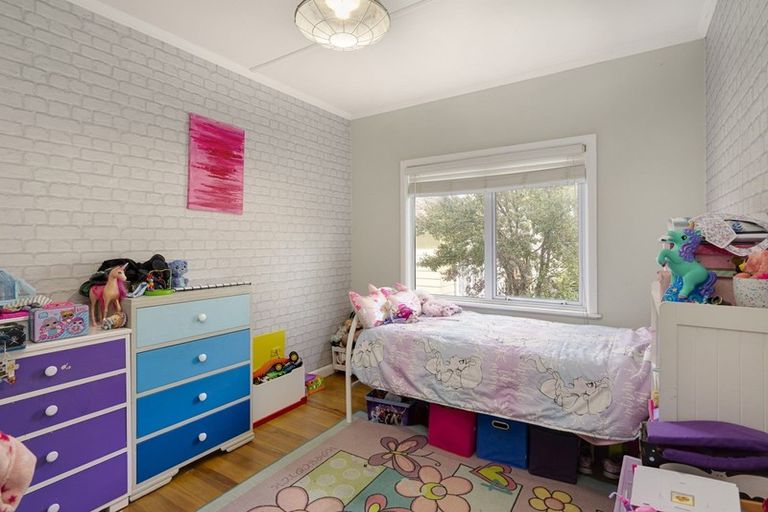 Photo of property in 17 Maitland Avenue, Stoke, Nelson, 7011