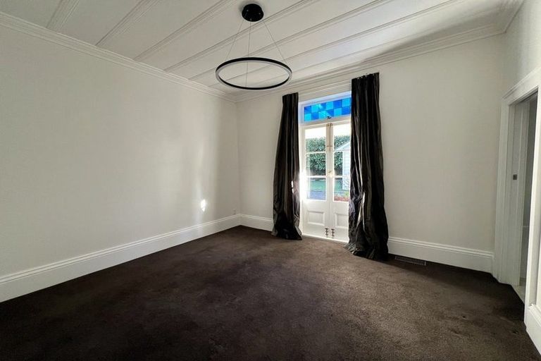 Photo of property in 1 Mozeley Avenue, Devonport, Auckland, 0624