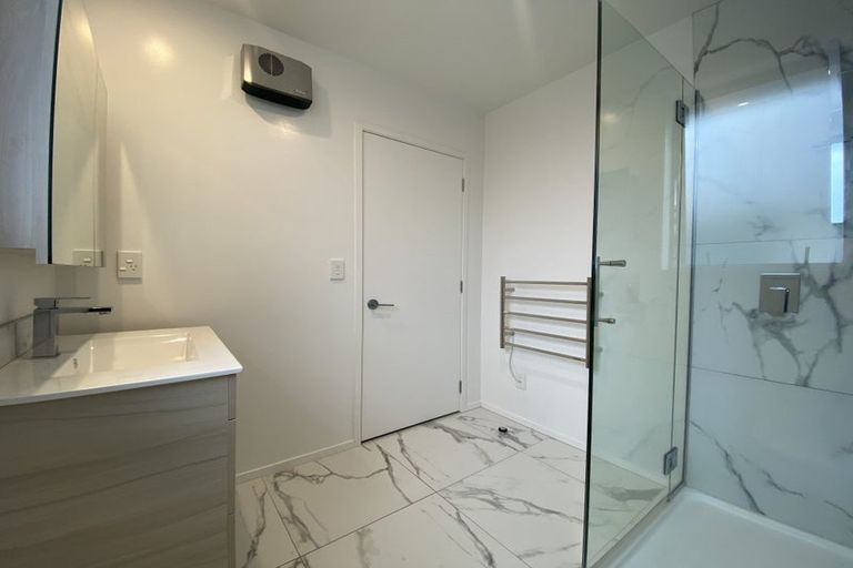 Photo of property in 2/318 Armagh Street, Christchurch Central, Christchurch, 8011