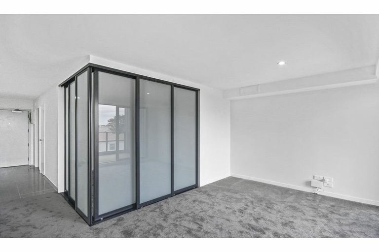 Photo of property in 211/8 Gray Avenue, Mangere East, Auckland, 2024