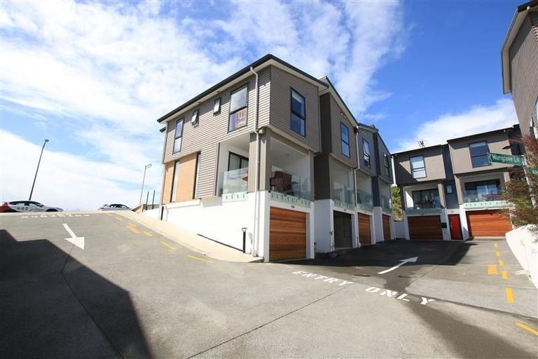 Photo of property in 2/10 Silver Moon Road, Albany Heights, Auckland, 0632