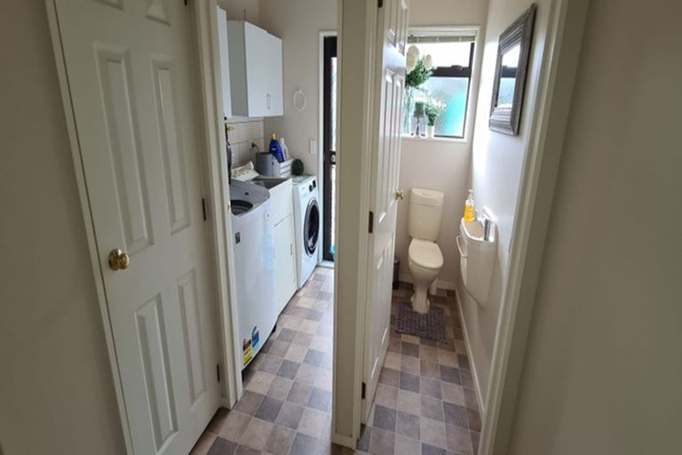 Photo of property in 11 Kotuku Drive, Paraparaumu Beach, Paraparaumu, 5032