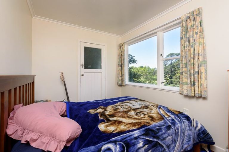 Photo of property in 58 Garden Road, Northland, Wellington, 6012